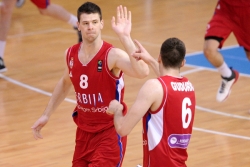 PMLS: Panteri nezadrživi, Apić MVP